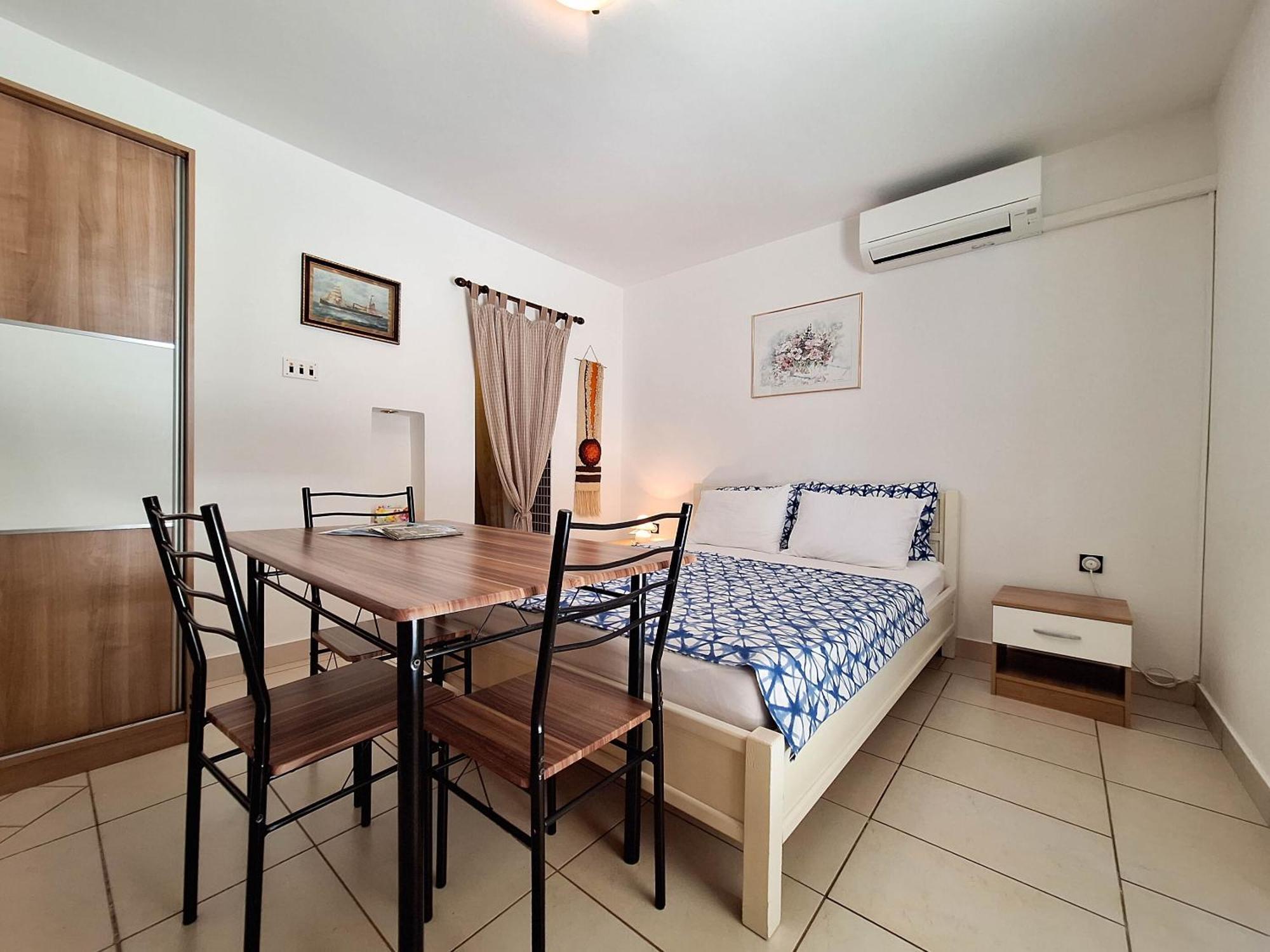 Apartments Tortuga 드라말리 외부 사진